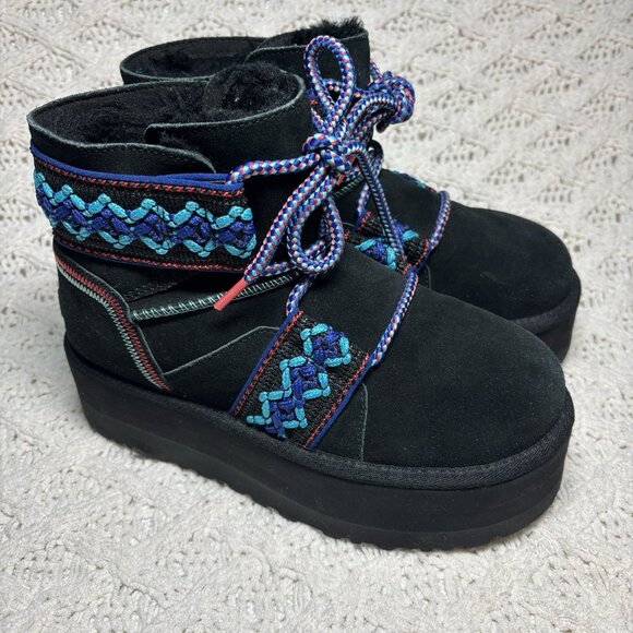 Ugg Classic Mini II Braid Chestnut Platform Uggs Black Size 6 Unisex - Picture 1 of 10